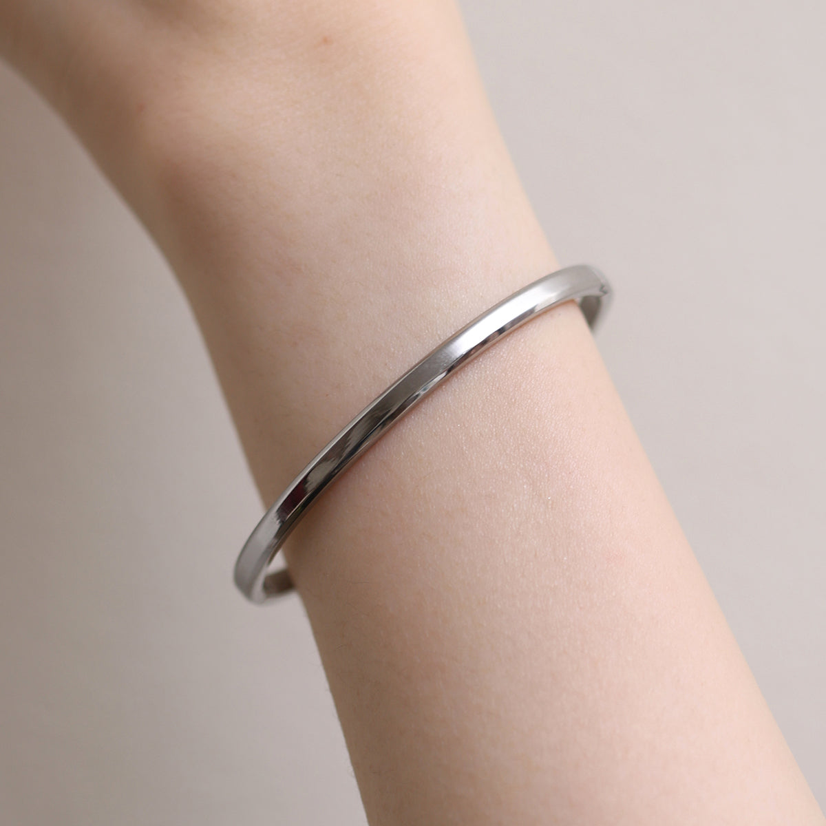 simple thin bangle
